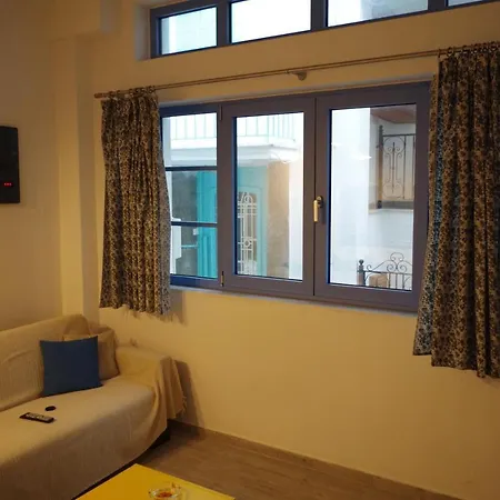 Esperos House Holiday home *
